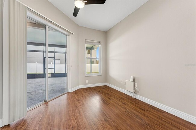 Building Photo - 25946 Buckthorn Ave