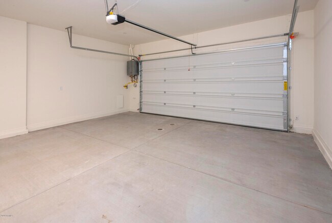 Building Photo - 25429 N 19th Ln