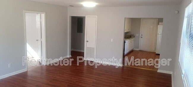 Primary Photo - 9306 Gibson Ave