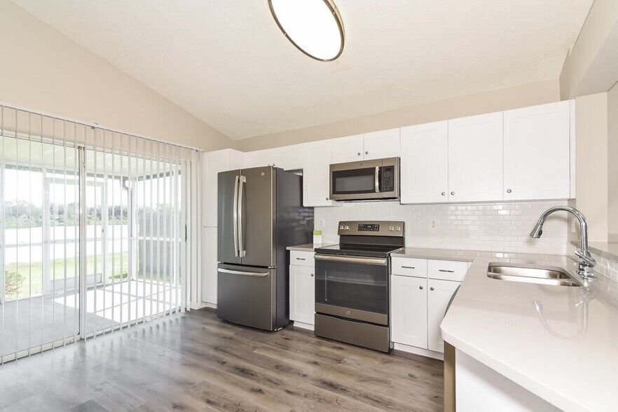 Building Photo - 22649 St Thomas Cir