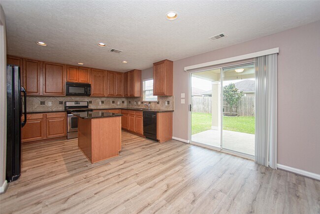 Building Photo - 29314 Legends Bluff Dr