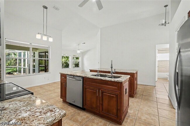 Building Photo - 6643 Craven Hill Way