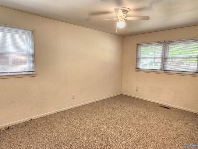 Building Photo - 510 Hermitagewood Dr NW
