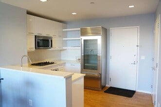 Building Photo - 2 bedroom in New York NY 10036