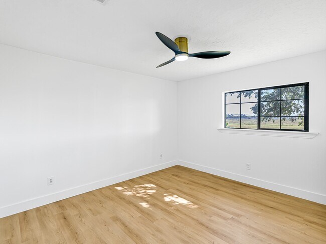 Building Photo - 1306 Briarmead Dr