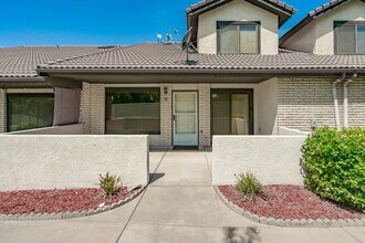 Building Photo - 2 Bedroom & 2 Bath Available in St. George!