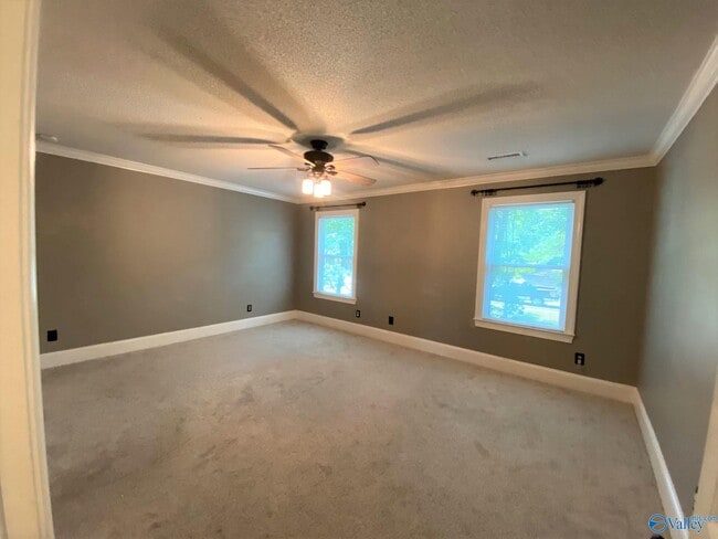 Building Photo - 10103 Shadow Wood Dr SE
