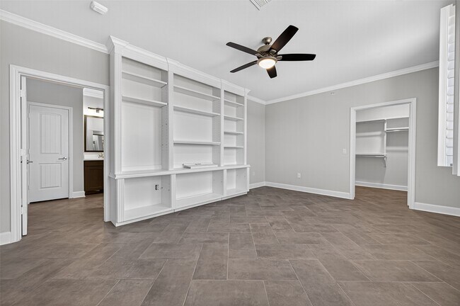 Building Photo - 6804 Westview Dr