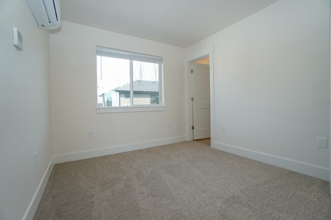 Building Photo - 4629 N Iota Ln