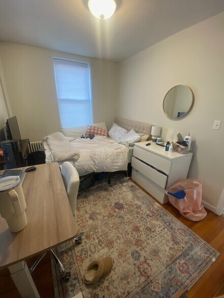 Building Photo - 224 Hanover St