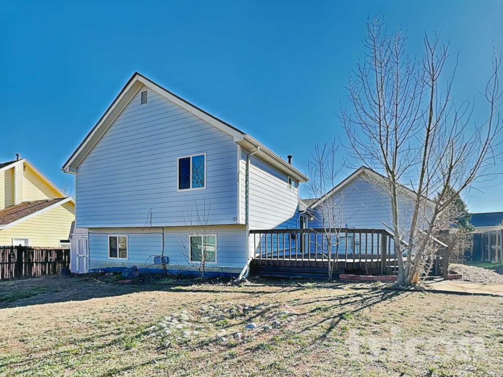 Building Photo - 5045 S Ventura St