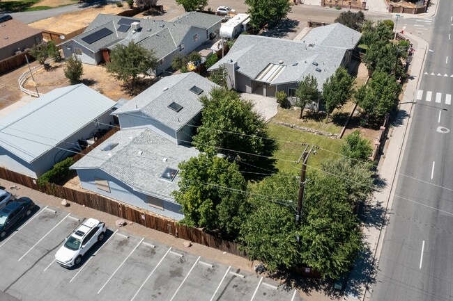 Building Photo - One Story Home