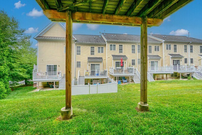 Building Photo - 239 Anvil Way