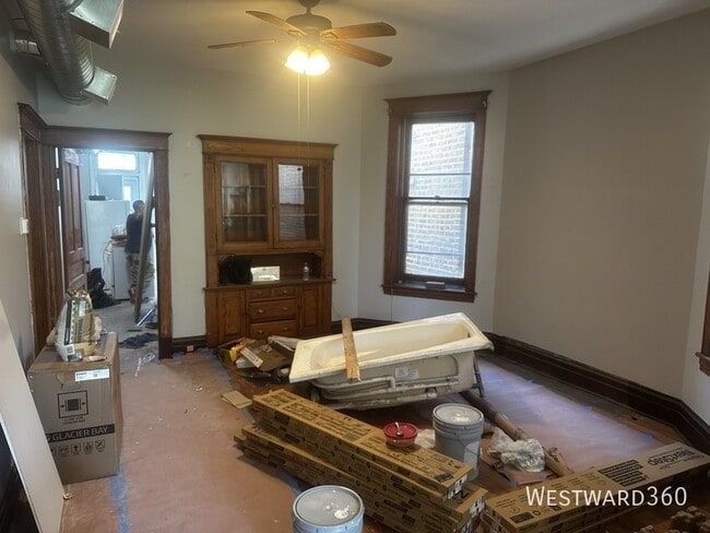 Building Photo - 1333 N Campbell-2