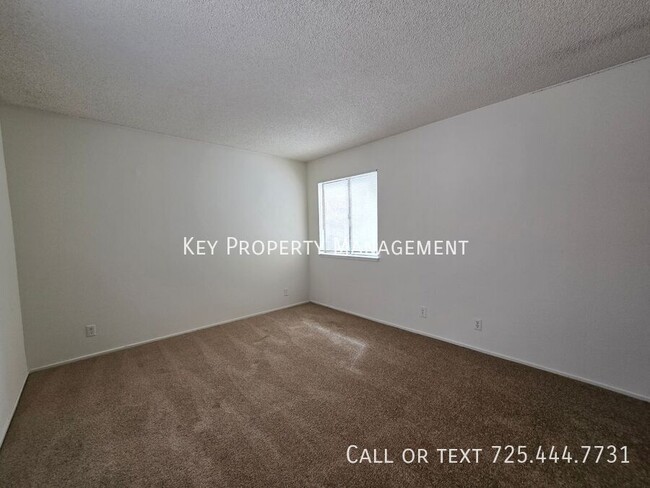 Building Photo - 2 BEDROOM CONDO IN WEST LAS VEGAS