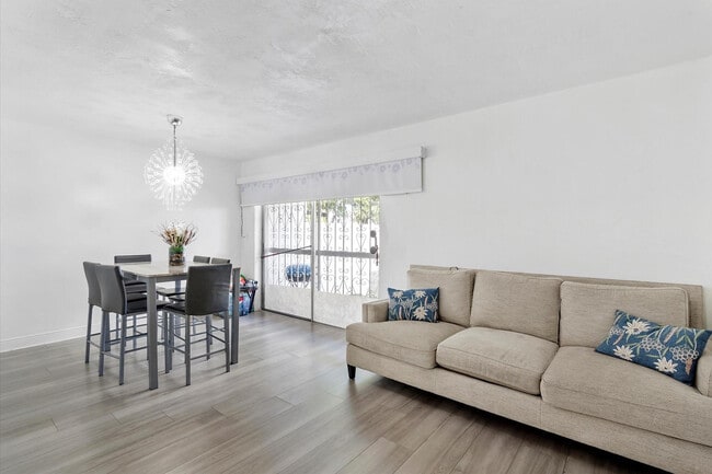 Building Photo - 2759 NW 198th Terrace