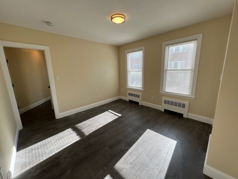 Building Photo - 90 Winthrop Shore Dr