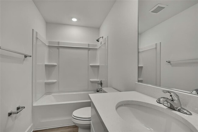 Building Photo - 3390 Dristol Ave