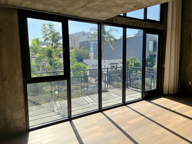 Building Photo - Large Beautiful Loft at highly desired Doma building in Little Italy