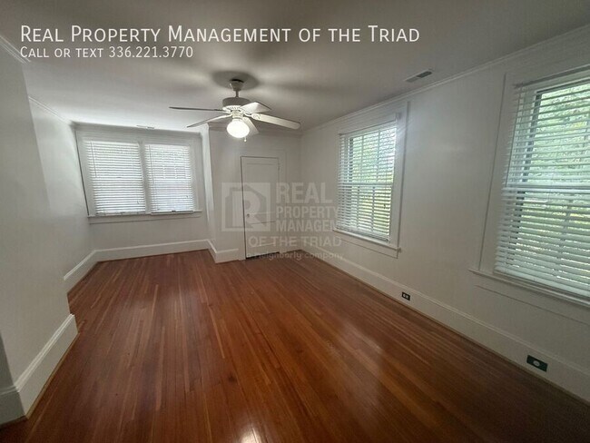 Building Photo - 513 S Hawthorne Rd