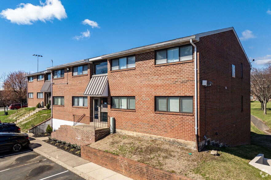 Building Photo - Tacony Crossing