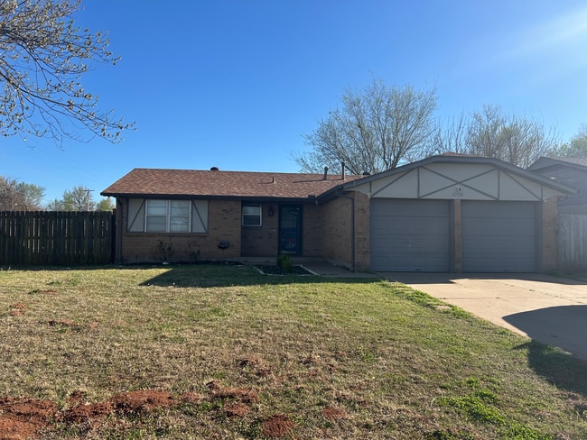 Building Photo - 4220 SE 49th Ter