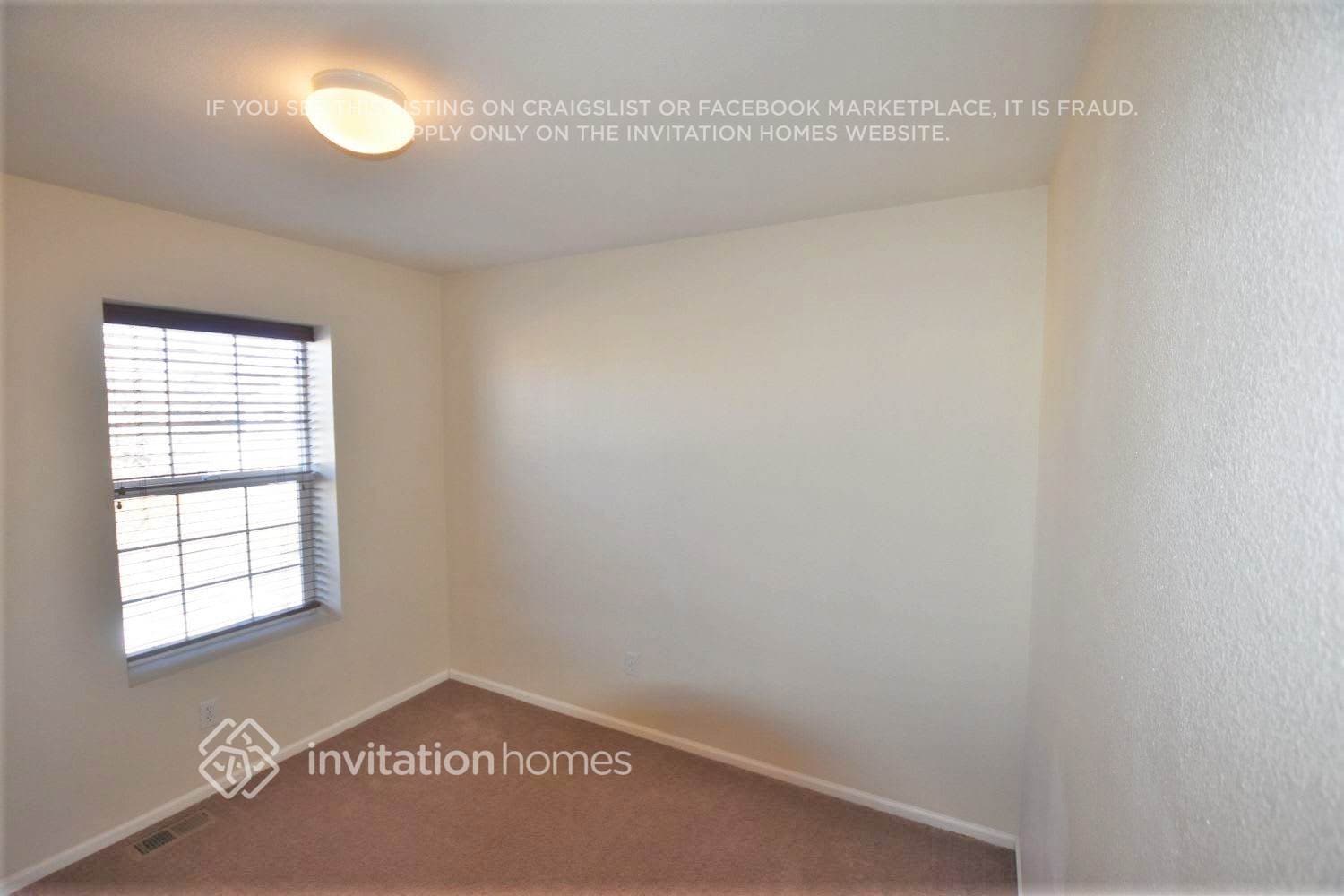 Building Photo - 1165 Lords Hill Dr