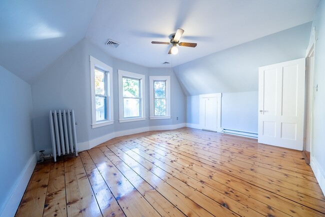 Building Photo - 47 Marblehead St