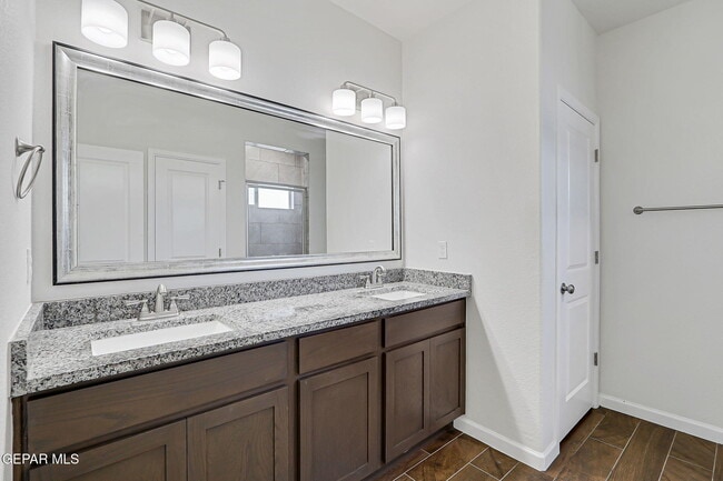 Building Photo - 5913 Ruidoso Downs St