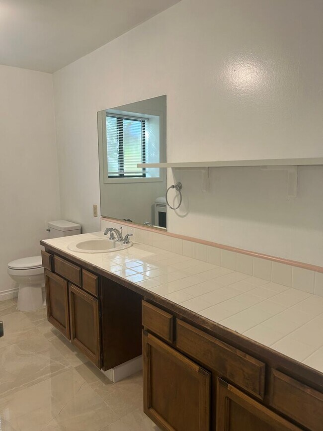 Building Photo - 2774 Jessica Cir