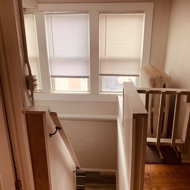 Building Photo - 2900 Enoch Ave