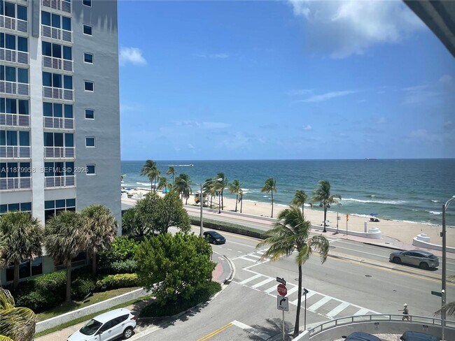 Building Photo - 209 N Fort Lauderdale Beach Blvd