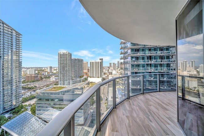 Building Photo - 801 S Miami Ave