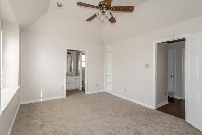 Building Photo - 4680 Tumblebrook Cove