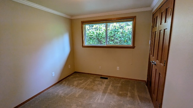 Building Photo - 8515 29th St Ct E