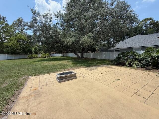 Building Photo - 830 LILAC S Loop