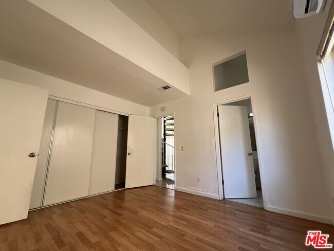 Building Photo - 659 Periwinkle Ln