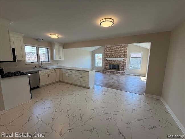 Building Photo - 36552 Melbourne Dr