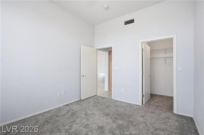 Building Photo - 10713 Paradise Point Dr