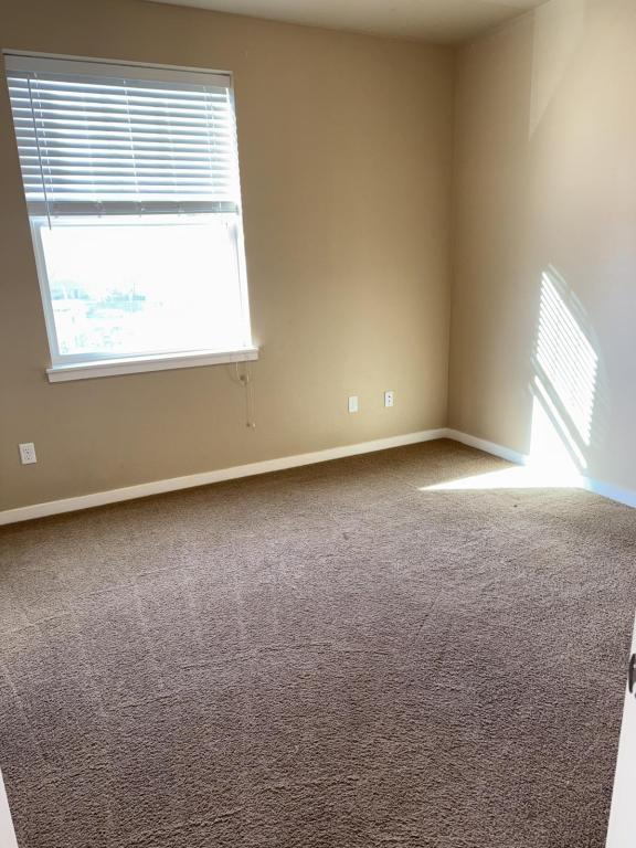 Building Photo - 140 E 1st St