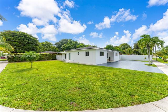 Building Photo - 4301 SW 85th Ave