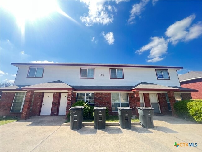 Building Photo - 4413 Abigail Dr