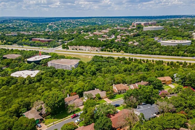 Building Photo - 8810 Mountain Path Cir