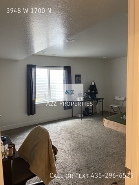 Building Photo - 3948 W 1700 N