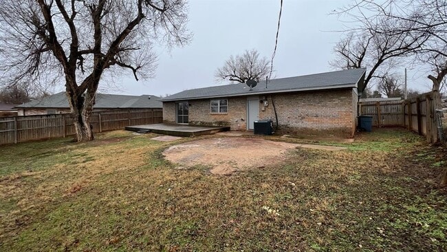 Building Photo - 5929 NW 62nd St