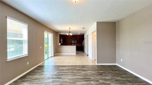 Building Photo - 3721 Maidencain St