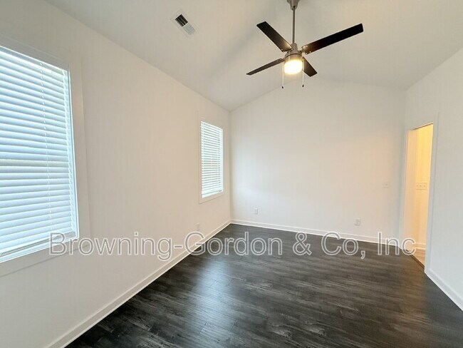 Building Photo - 971 Ashland Pl Dr