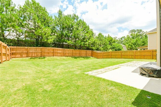 Building Photo - 403 Devon Brook Ct NE