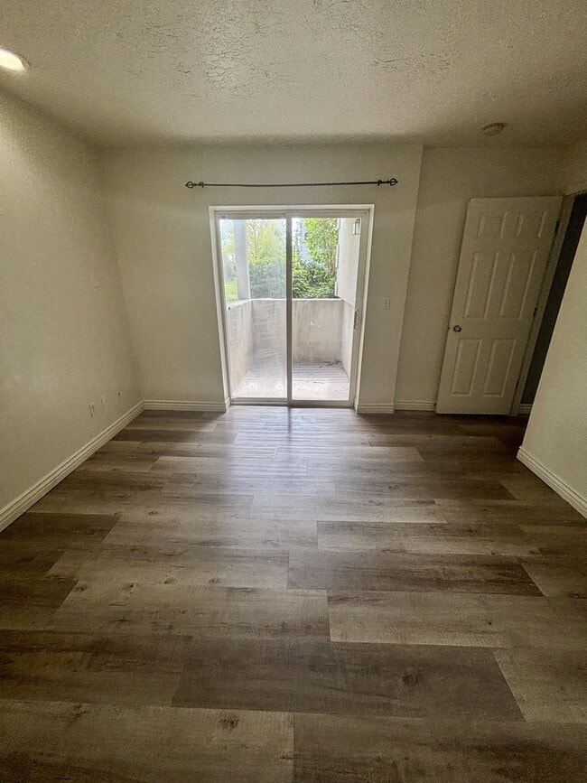 Building Photo - 215 S 1050 W