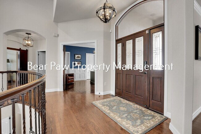 Building Photo - Stunning Home in the Ridge!!